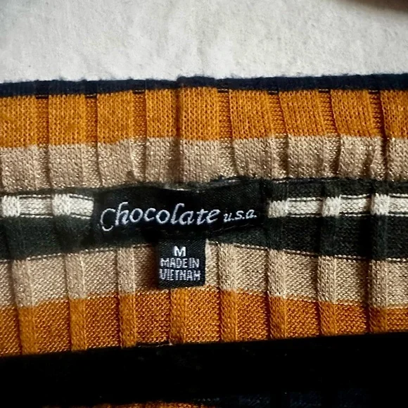 Off-The-Shoulder Ribbed Striped Shirt - Picture 4 of 4